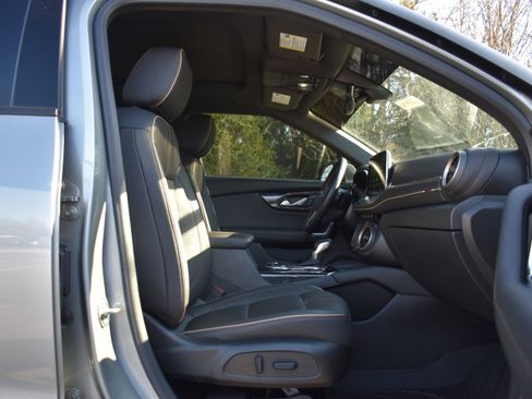 Used 2023 Chevrolet Blazer Premier image 27