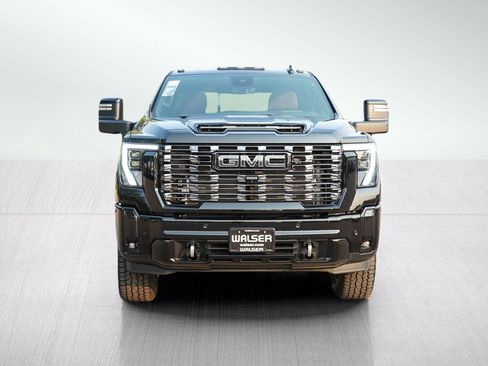 Used 2025 GMC Sierra 3500 Denali Ultimate AWD/4WD image 8