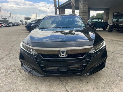 Used 2019 Honda Accord Sport image 11