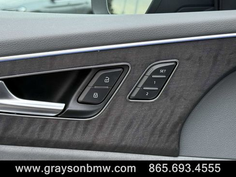 Used 2019 Audi Q8 Prestige image 14