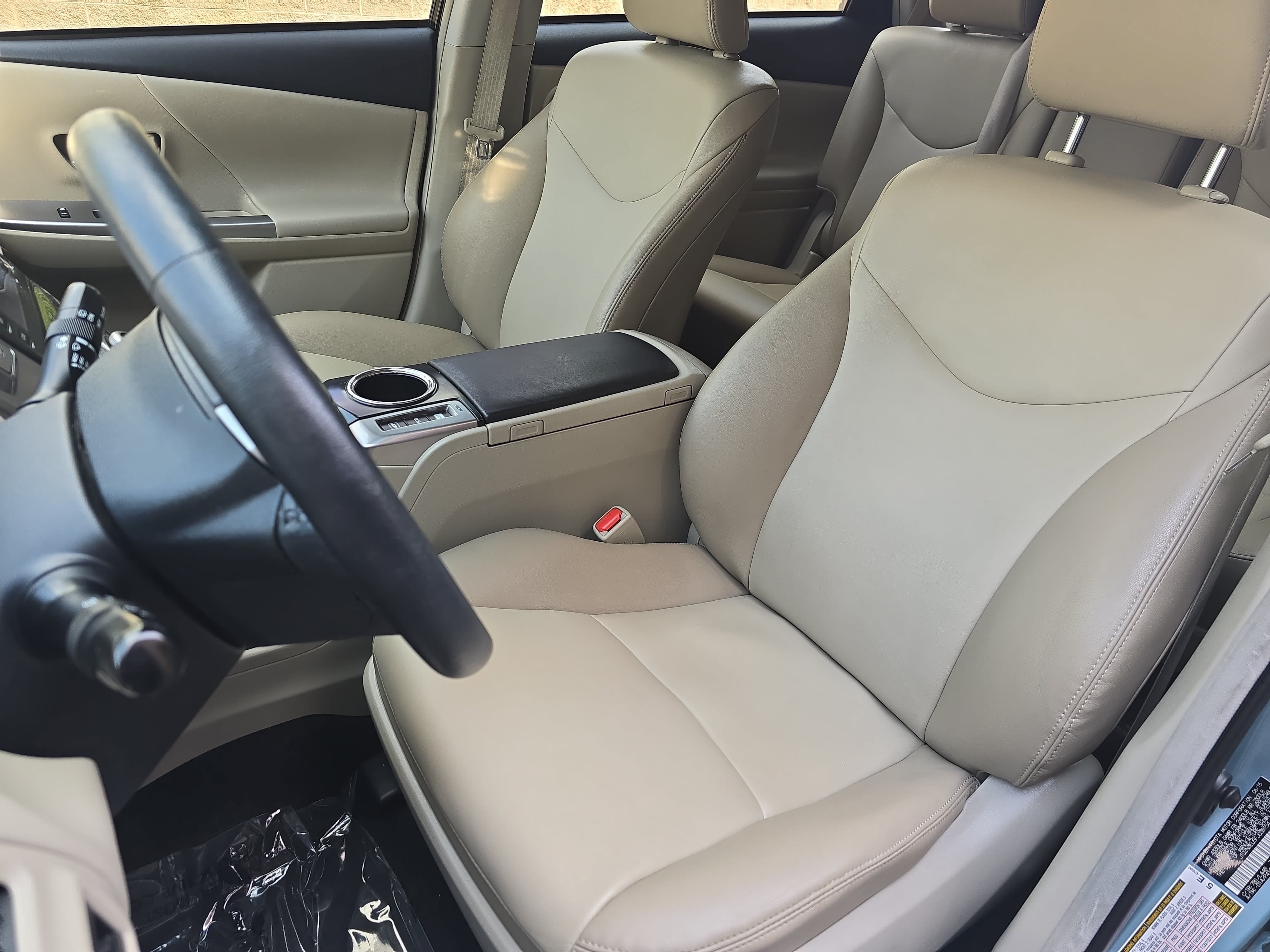 Used 2015 Toyota Prius V Five w/ Advanced Technology Package FWD image 14