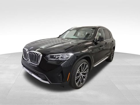 Used 2024 BMW X3 sDrive30i w/ Premium Package w/ZPA image 4