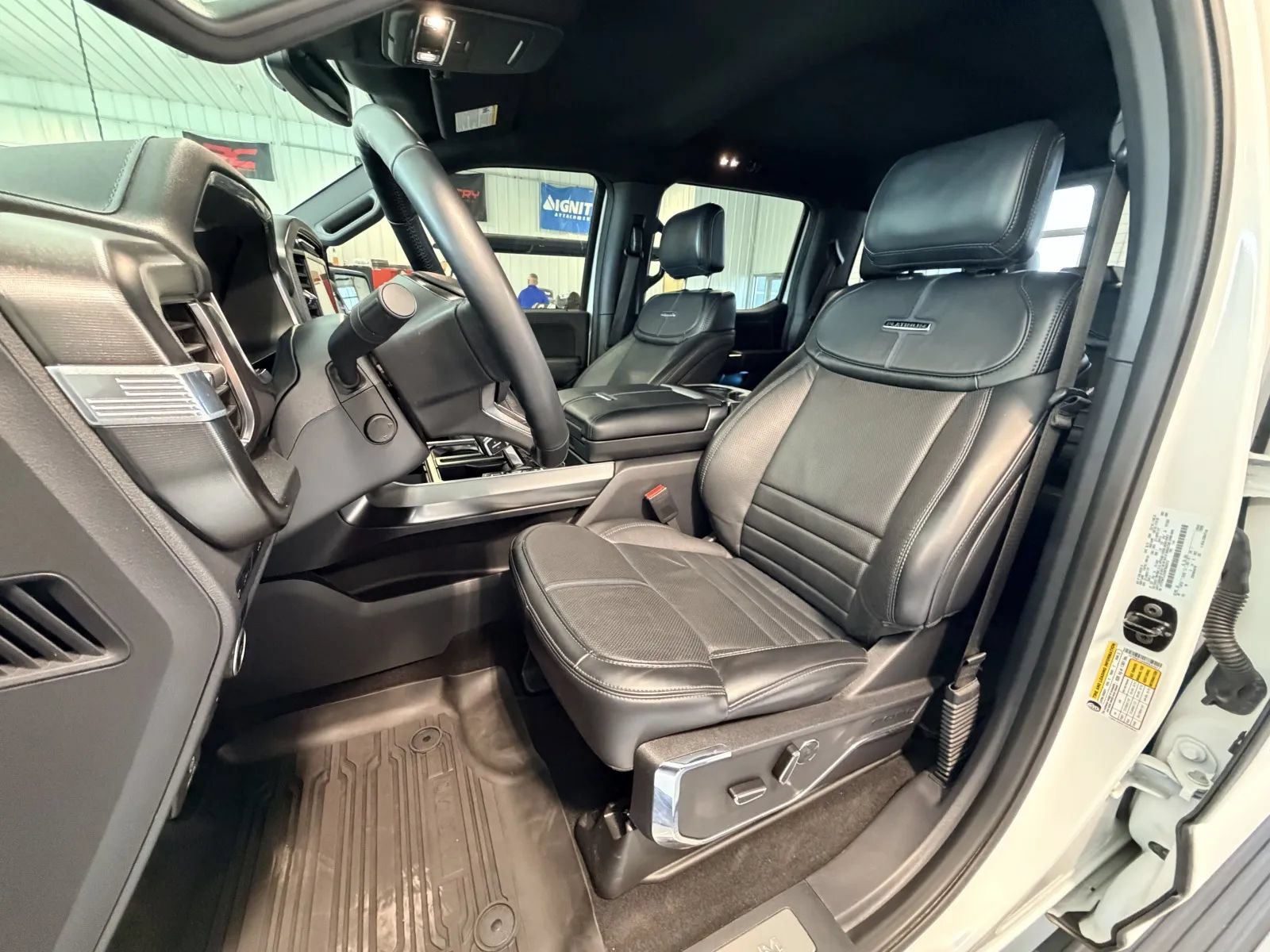 Used 2024 Ford F150 Platinum w/ FX4 Off-Road Package AWD/4WD image 17