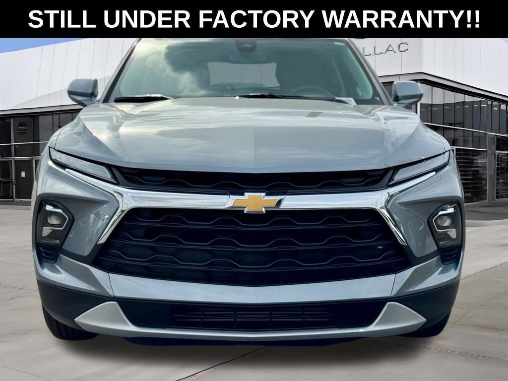 Used 2024 Chevrolet Blazer LT w/ Convenience Package FWD image 4