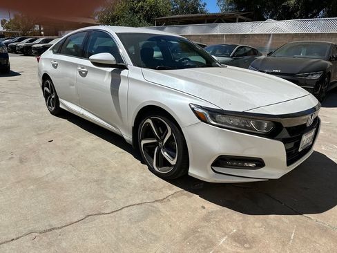 Used 2018 Honda Accord Sport image 7