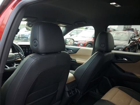 Certified 2025 Chevrolet Equinox ACTIV w/ Safety and Technology Package FWD image 10
