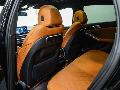 Used 2024 BMW X6 xDrive40i w/ M Sport Professional Package image 19