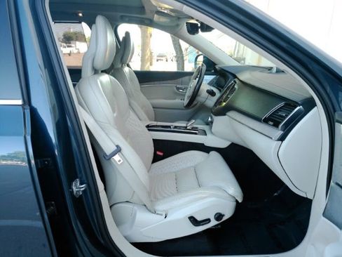 Used 2022 Volvo XC90 T8 Inscription AWD/4WD image 23