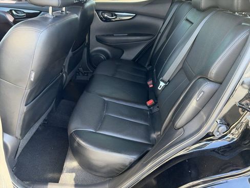 Used 2022 Nissan Rogue Sport SL image 30