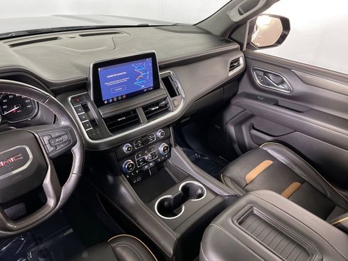 Used 2021 GMC Yukon AT4 w/ AT4 Premium Package AWD/4WD image 23