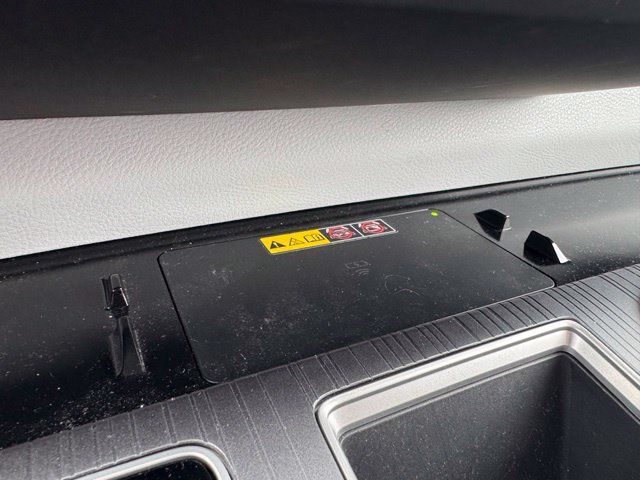 Certified 2025 Toyota Sienna LE w/ LE Plus Package AWD/4WD image 29