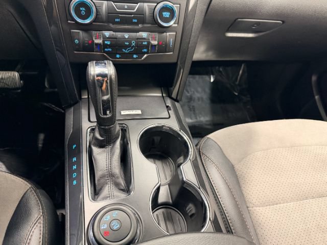 Used 2017 Ford Explorer XLT w/ Equipment Group 202A AWD/4WD image 48