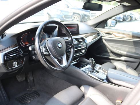 Used 2020 BMW 530i xDrive w/ Convenience Package image 17
