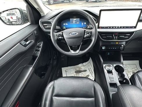 Certified 2023 Ford Escape Platinum image 13