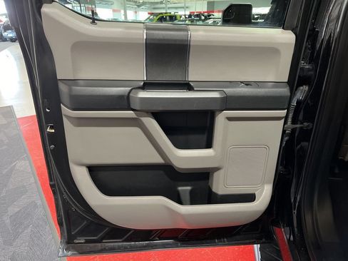Used 2018 Ford F150 XLT AWD/4WD image 17