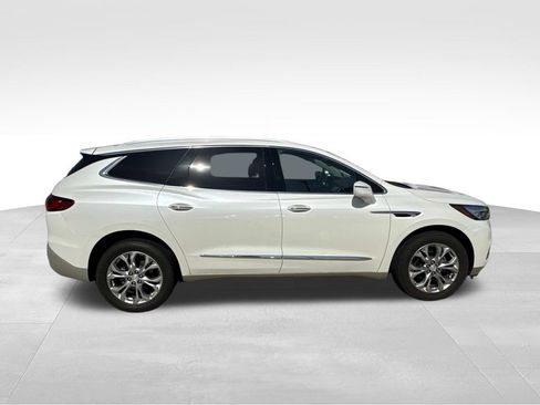 Used 2018 Buick Enclave Avenir w/ Avenir Technology Package FWD image 10
