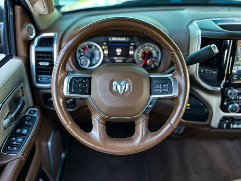 Used 2022 RAM 3500 Laramie image 17