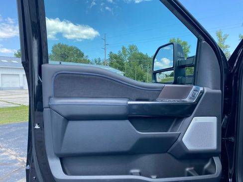 New 2026 Ford F250 Platinum w/ FX4 Off-Road Package AWD/4WD image 10