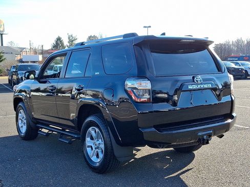 Certified 2023 Toyota 4Runner SR5 Premium image 4