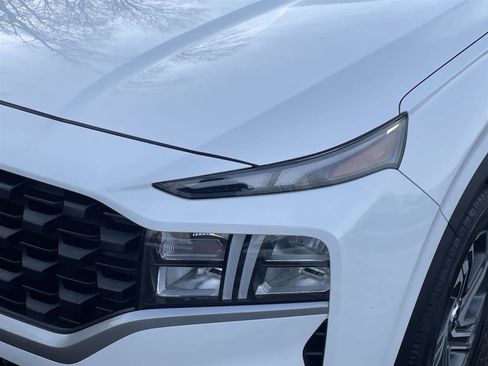 Used 2023 Hyundai Santa Fe SE image 9