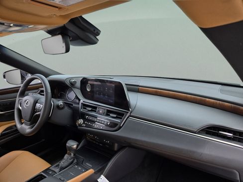 Certified 2022 Lexus ES 350 w/ Premium Package FWD image 26