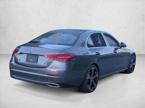Used 2022 Mercedes-Benz C 300 Sedan image 3