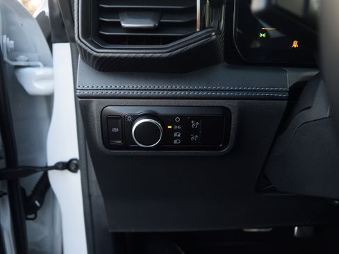 Used 2024 Ford Mustang Dark Horse image 7