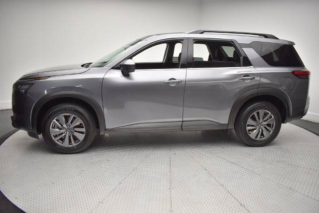 Certified 2025 Nissan Pathfinder SV FWD image 8