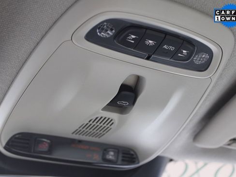 Used 2021 Volvo XC40 T5 Inscription w/ Advanced Package image 31