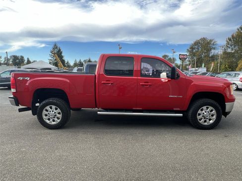 Used 2011 GMC Sierra 2500 SLE w/ SLE Preferred Package image 6