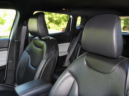 Used 2026 Jeep Compass Limited AWD/4WD image 22