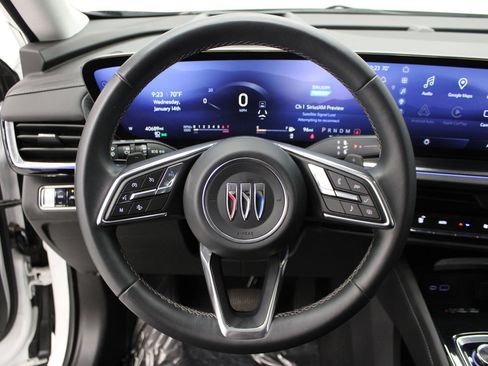Used 2024 Buick Envision Preferred image 18