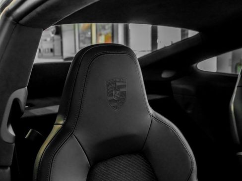 Certified 2024 Porsche 911 GT3 RWD image 24