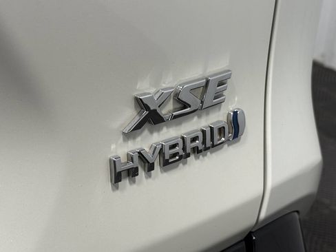 Used 2020 Toyota RAV4 XSE AWD/4WD image 6
