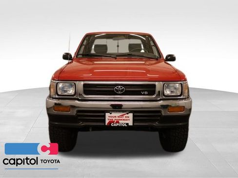 Used 1992 Toyota Pickup Deluxe AWD/4WD image 6