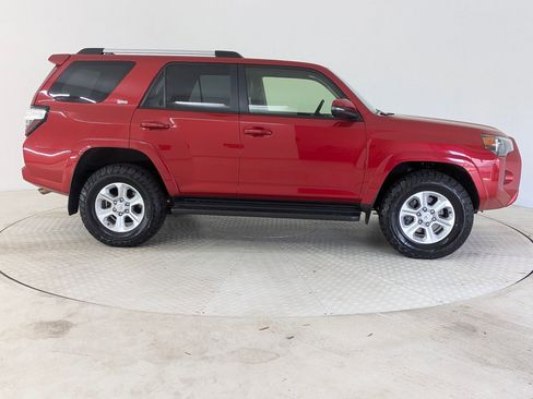Used 2024 Toyota 4Runner SR5 Premium image 8