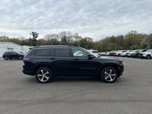 Used 2023 Jeep Grand Cherokee L Limited w/ Luxury Tech Group II AWD/4WD image 6