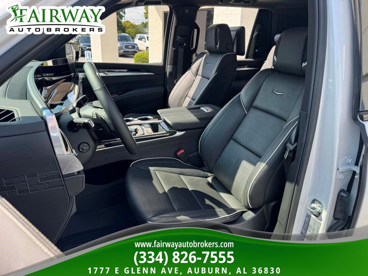 Used 2025 Cadillac Escalade Sport w/ Touring Package AWD/4WD image 10