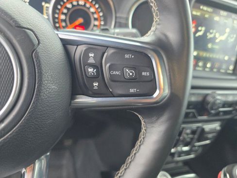 Certified 2020 Jeep Wrangler Unlimited Sahara AWD/4WD image 30