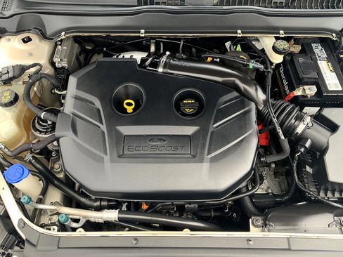 Used 2017 Ford Fusion SE w/ Fusion SE Technology Package image 44