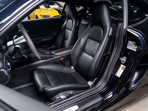 Used 2016 Porsche Cayman image 34