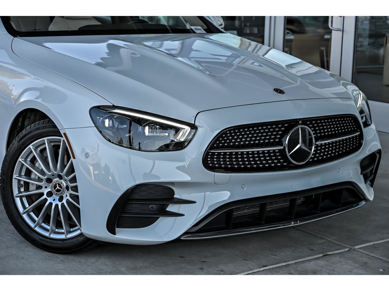 Certified 2022 Mercedes-Benz E 450 4MATIC Sedan image 2