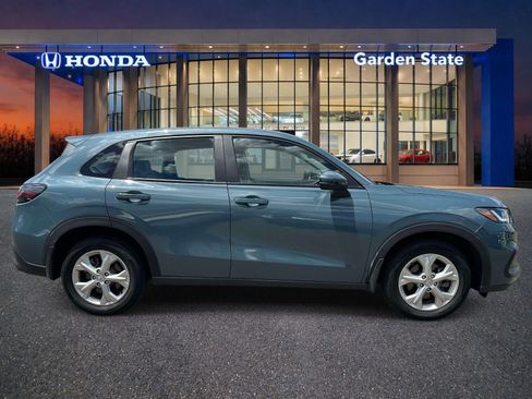 Certified 2023 Honda HR-V LX image 5