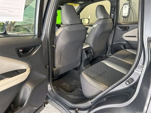 Used 2025 Subaru Forester image 22