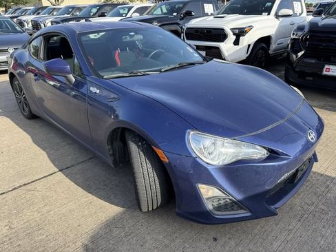 Used 2016 Scion FR-S RWD image 3