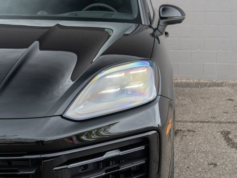 New 2026 Porsche Cayenne Coupe image 11