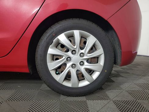 Used 2016 Hyundai Elantra GT image 28