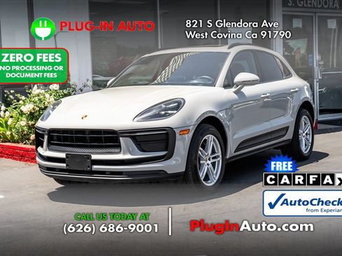 Used 2022 Porsche Macan AWD/4WD image 1