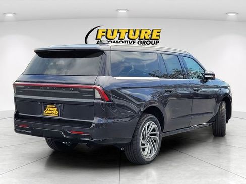 New 2026 Lincoln Navigator L Reserve AWD/4WD image 6