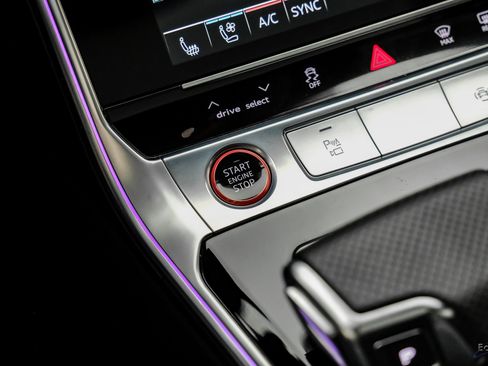 Used 2023 Audi RS 6 w/ Black Optic Package image 85